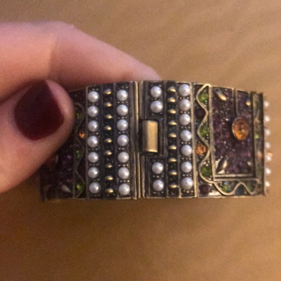 Wide Heidi Daus Bangle - Picture 3 of 4